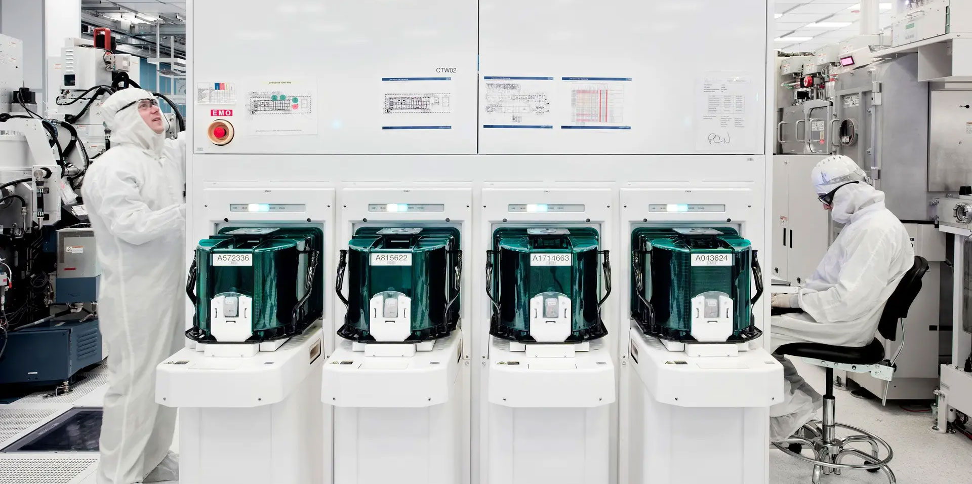 Z0603-IBM-Research-AI-Hardware-Center-1920x956-1